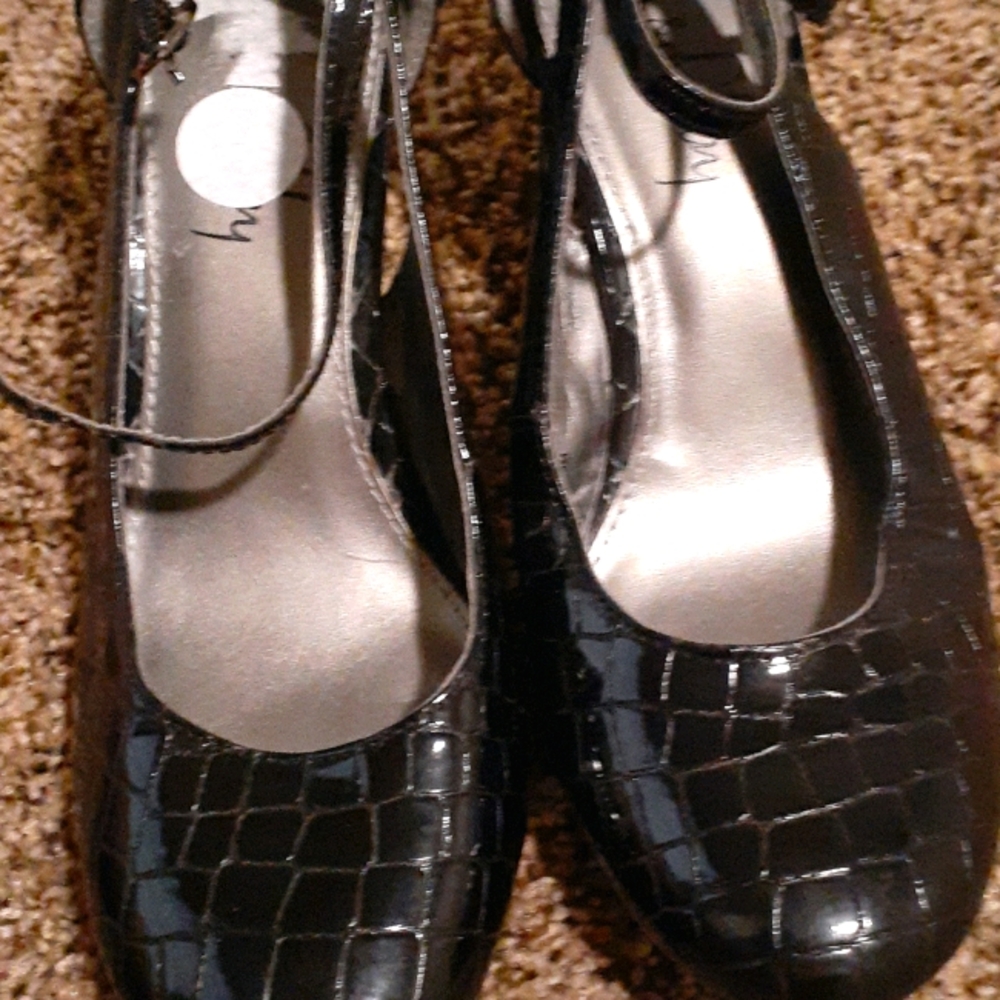 Black shoes